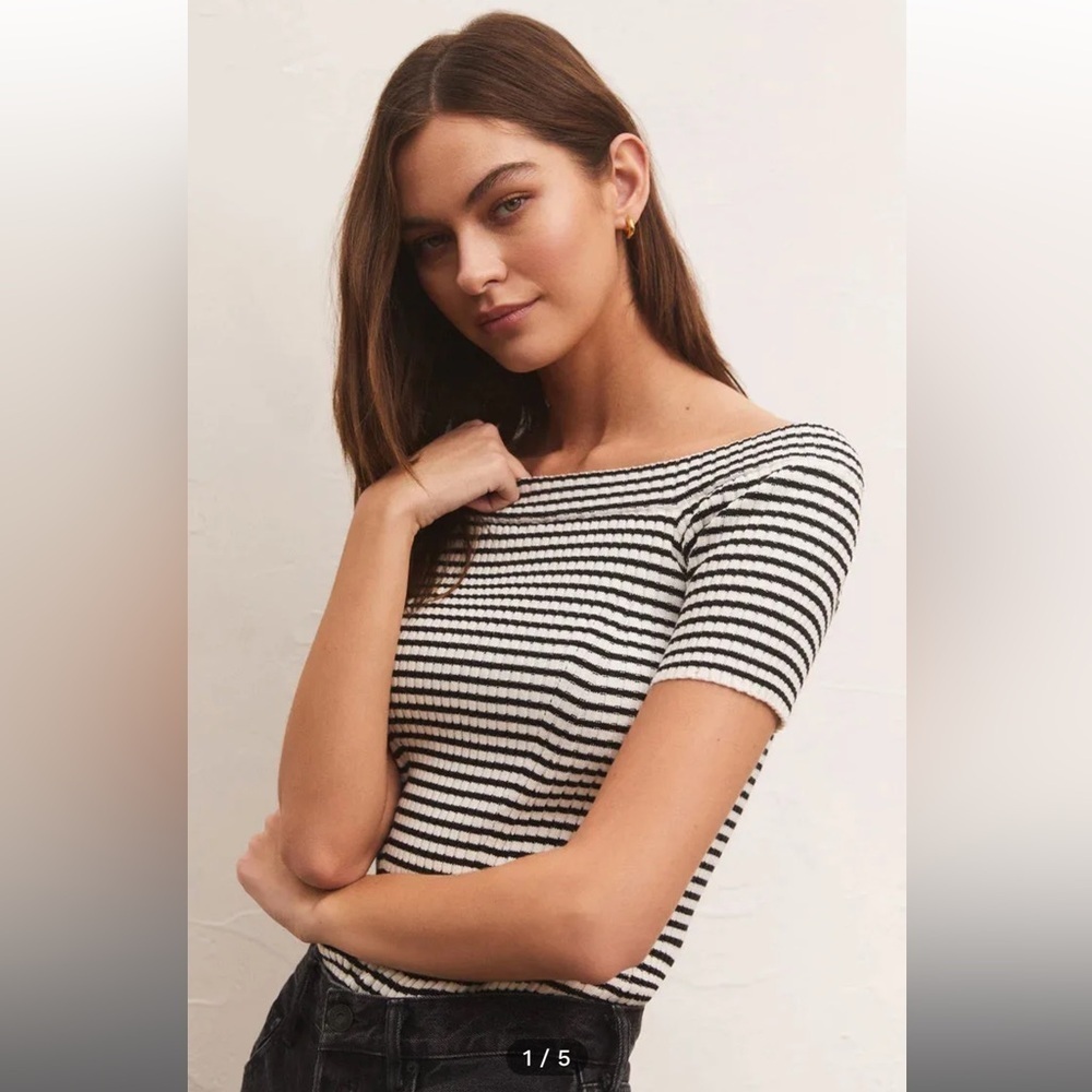 Z Supply Birdie Off Shoulder Stripe
Top SZ L